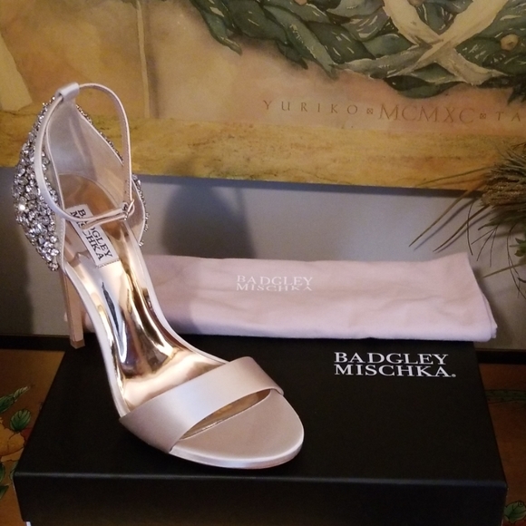 Badgley Mischka Shoes - Badgley Mischka Shoes